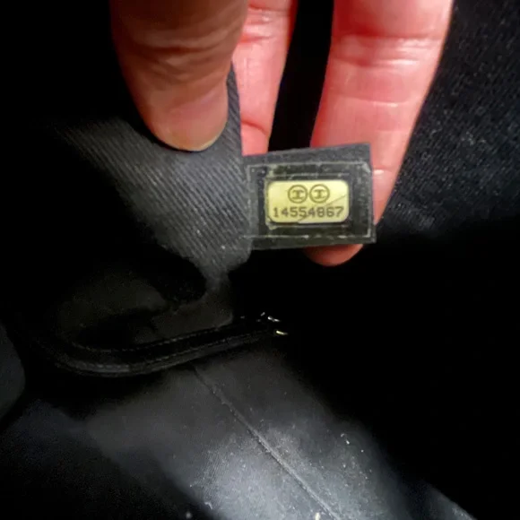 Chanel tote - Picture 10 of 10